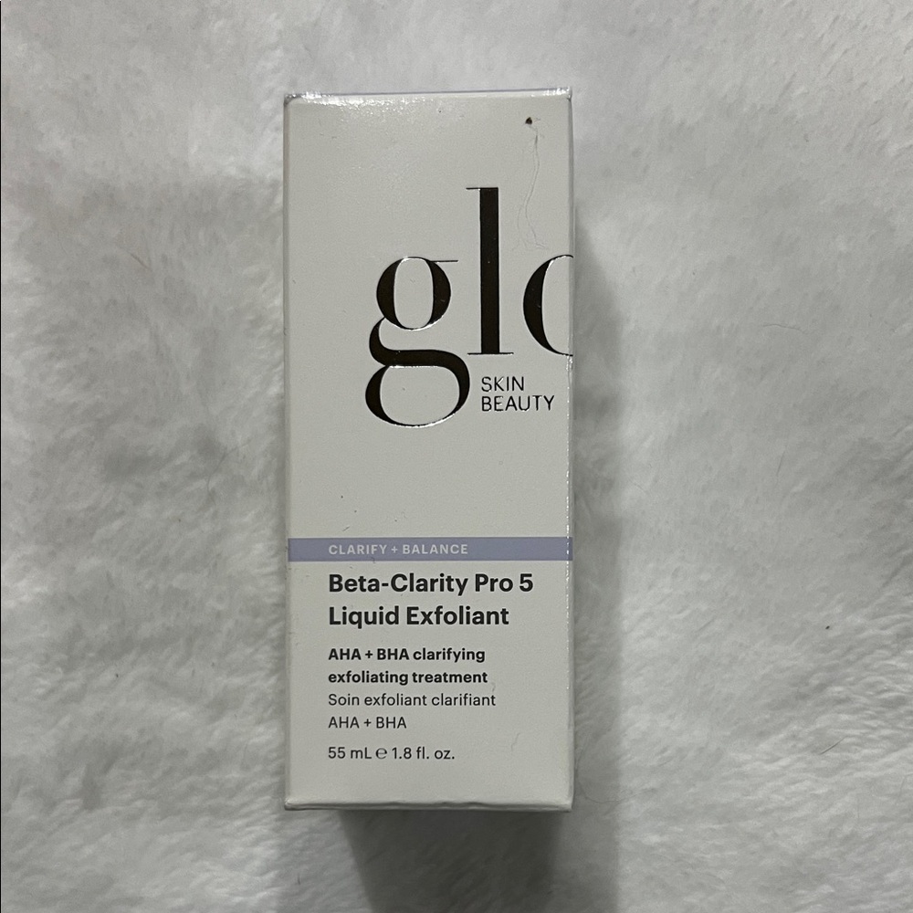 Glo Skin Beauty Beta-Clarity Pro 5 Liquid Exfoliant - White and Black